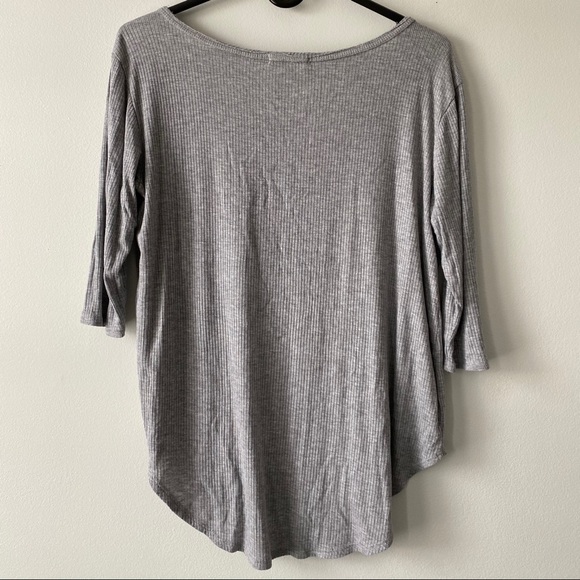 ANITSTAR Light Gray Top - Picture 2 of 4